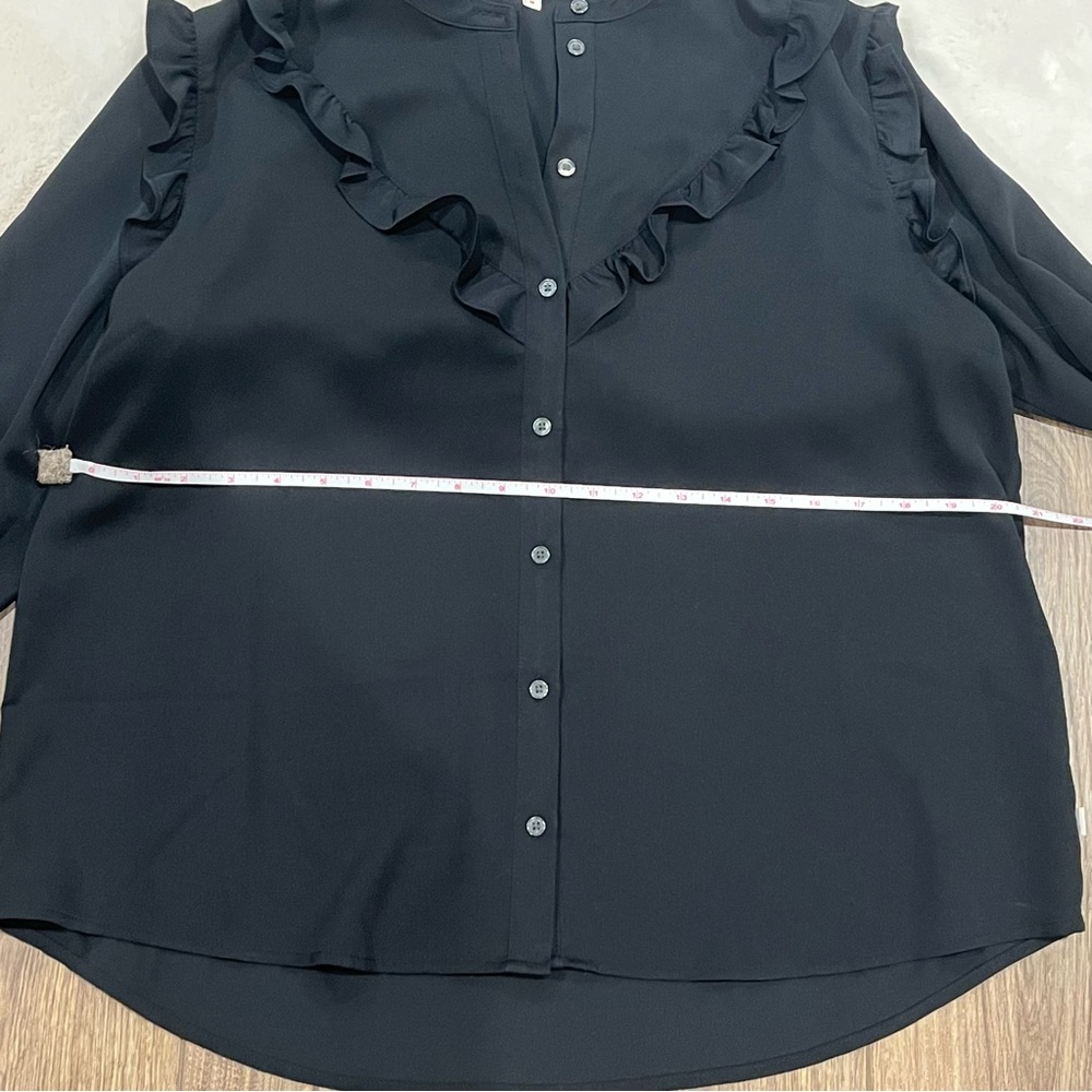 Levi’s Ruffled Button Front Blouse Size M - Picture 7 of 8